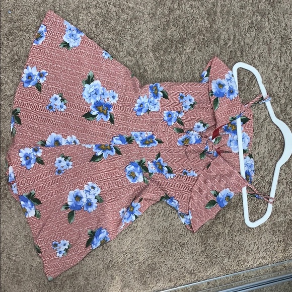 Romper - Picture 2 of 4